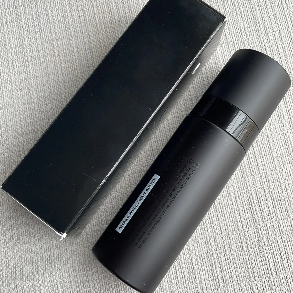 MILK MAKEUP Pore Eclipse Mattifying + Blurring Transfer-Proof Setting Spray